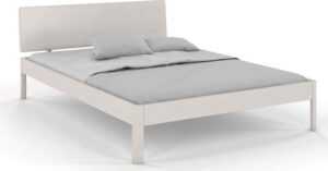 Bílá dvoulůžková postel z borovicového dřeva 200x200 cm Ammer – Skandica